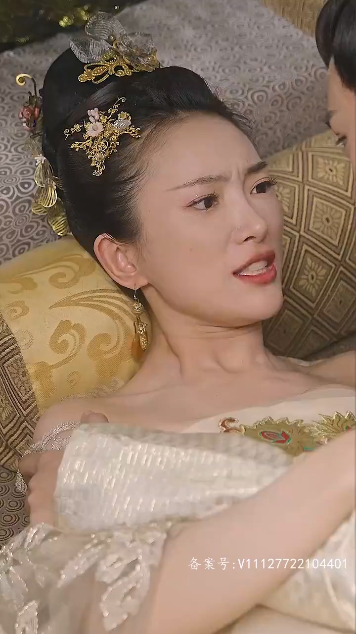 醉卧美人膝醒掌天下权 第03集